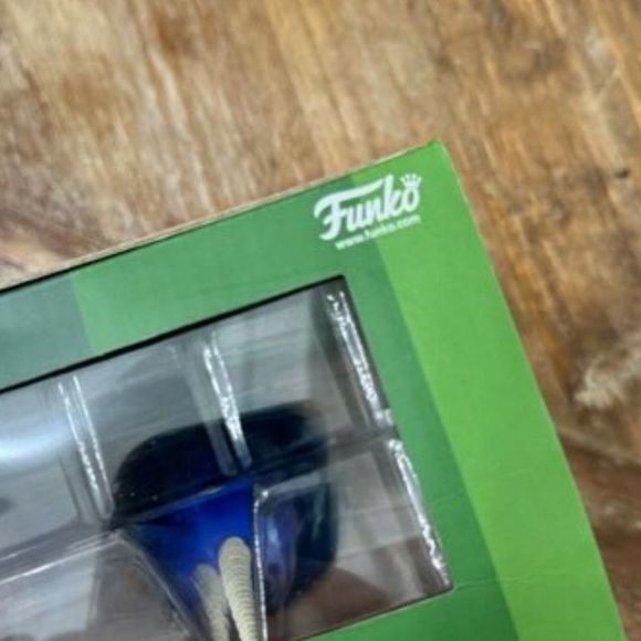 Funko Elf the Movie Vynl Buddy & Narwhal Vinyl Figure 2-Pack Box NEW - Picture 2 of 2